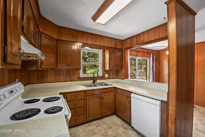 25 Miller Drive W, Beaufort, SC 29907 - Photo 10