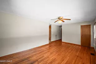 25 Miller Dr W, Beaufort, SC 29907 - Photo 6