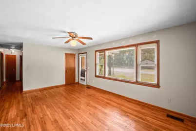 25 Miller Drive W, Beaufort, SC 29907 - Photo 4