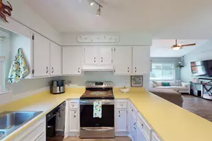 36 Squiresgate Rd, Hilton Head Island, SC 29926 - Photo 4