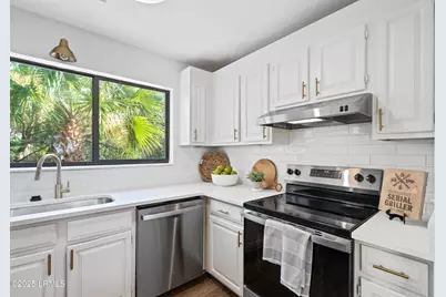 2919 Waters Edge Court W, Beaufort, SC 29902 - Photo 10