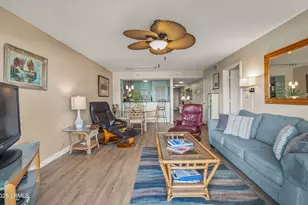 6 N Harbor Dr, Harbor Island, SC 29920 - Photo 20