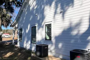 705 14th St, Port Royal, SC 29935 - Photo 12