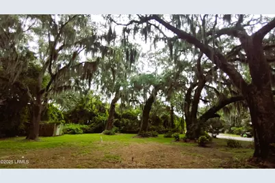 1106 11th Street, Port Royal, SC 29935 - Photo 2