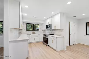 4 Brown Thrasher Rd, Hilton Head Island, SC 29926 - Photo 6