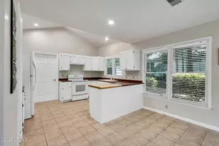 232 Whiteoaks Cir, Bluffton, SC 29910 - Photo 10