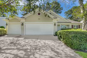 15 Tallow Dr, Bluffton, SC 29909 - Photo 2