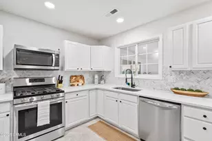 510 Center Dr W, Beaufort, SC 29902 - Photo 8