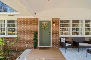 510 Center Dr W, Beaufort, SC 29902 - Photo 6