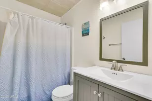 663 William Hilton Pkwy, Hilton Head Island, SC 29928 - Photo 28