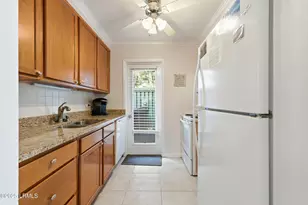 11 Lighthouse Rd, Hilton Head Island, SC 29928 - Photo 14