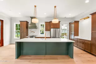 902 Harrington St, Beaufort, SC 29902 - Photo 12