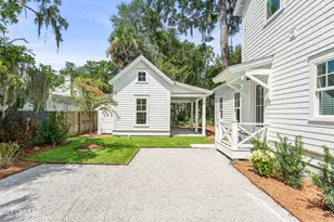 902 Harrington St, Beaufort, SC 29902 - Photo 26