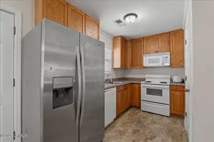 1 Taft St, Beaufort, SC 29902 - Photo 6