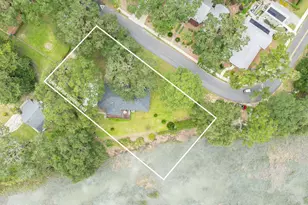 807 11th St, Port Royal, SC 29935 - Photo 10