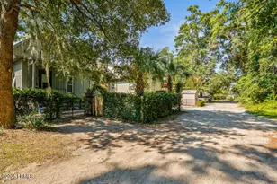 416 Coquinas Ln, Beaufort, SC 29906 - Photo 32