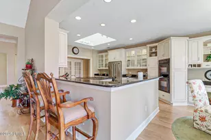 21 Strawberry Hill Rd, Hilton Head Island, SC 29928 - Photo 14