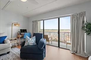 100 Helmsman Way, Hilton Head Island, SC 29928 - Photo 10