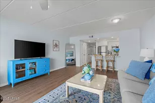 100 Helmsman Way, Hilton Head Island, SC 29928 - Photo 12