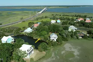 6 W Marsh Dr, Harbor Island, SC 29920 - Photo 28