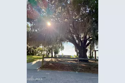 2214 Pigeon Point Road, Beaufort, SC 29902 - Photo 6