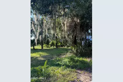2214 Pigeon Point Road, Beaufort, SC 29902 - Photo 2
