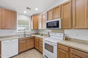 11 Savannah Oak Dr, Bluffton, SC 29910 - Photo 12