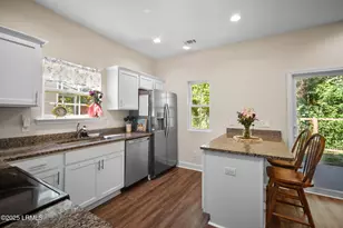 222 Admiration Ave, Beaufort, SC 29906 - Photo 8