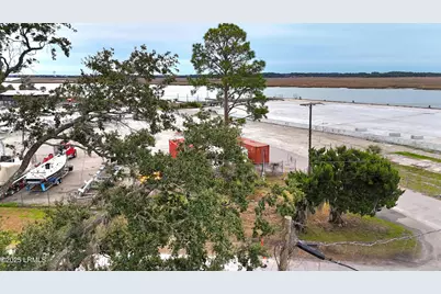 911 7th Street, Port Royal, SC 29935 - Photo 12