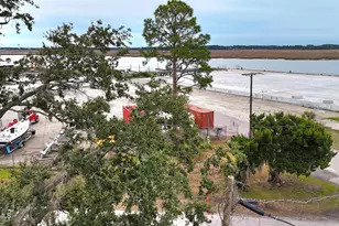 911 7th St, Port Royal, SC 29935 - Photo 12