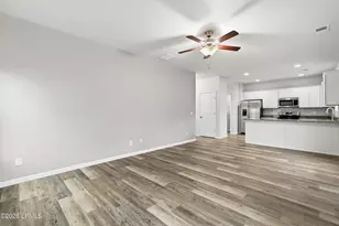 25 Chestnut St, Beaufort, SC 29906 - Photo 6