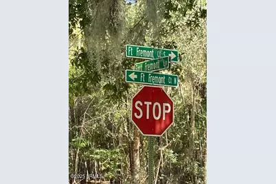 21 Fort Fremont Court N, Saint Helena Island, SC 29920 - Photo 2