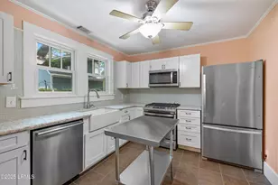 411 Heyward St, Beaufort, SC 29902 - Photo 12