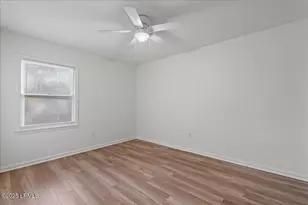 25 Sams Point Rd, Beaufort, SC 29907 - Photo 14