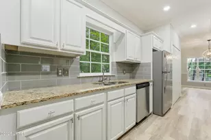 40 Victoria Square Dr, Hilton Head Island, SC 29926 - Photo 10