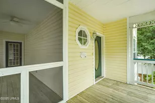 40 Victoria Square Dr, Hilton Head Island, SC 29926 - Photo 4