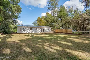 1810 Westview Ave, Beaufort, SC 29902 - Photo 6