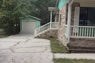 1508 Sycamore St, Beaufort, SC 29902 - Photo 2