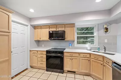 1607 Battery Creek Road, Beaufort, SC 29902 - Photo 14