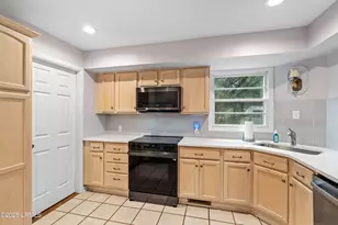 1607 Battery Creek Rd, Beaufort, SC 29902 - Photo 14