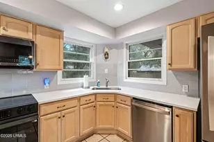 1607 Battery Creek Rd, Beaufort, SC 29902 - Photo 12