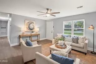 5617 Frederick Dr, Beaufort, SC 29906 - Photo 6