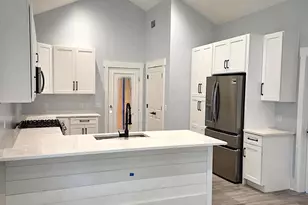 824 15th St, Port Royal, SC 29935 - Photo 4