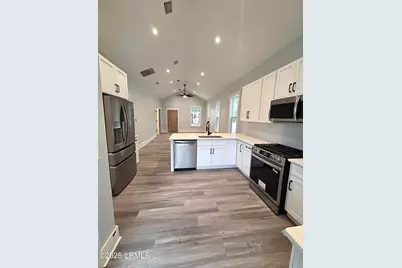 824 15th Street, Port Royal, SC 29935 - Photo 6