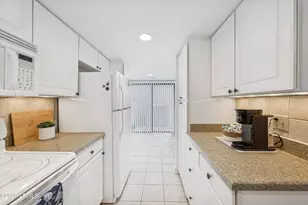 113 Shipyard Dr, Hilton Head Island, SC 29928 - Photo 10