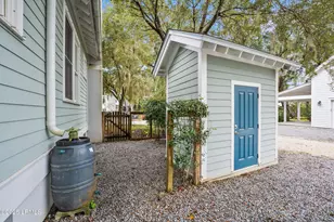 1 Colony Ct, Beaufort, SC 29906 - Photo 36