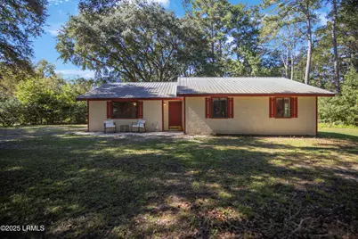 55 Lakeview Drive, Ridgeland, SC 29936 - Photo 1