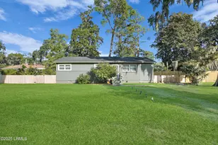 1109 Old Trail Rd, Beaufort, SC 29902 - Photo 1