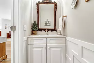 22 Columbus Cir, Bluffton, SC 29909 - Photo 8