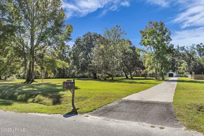 700 Oakwood Drive, Hardeeville, SC 29927 - Photo 2